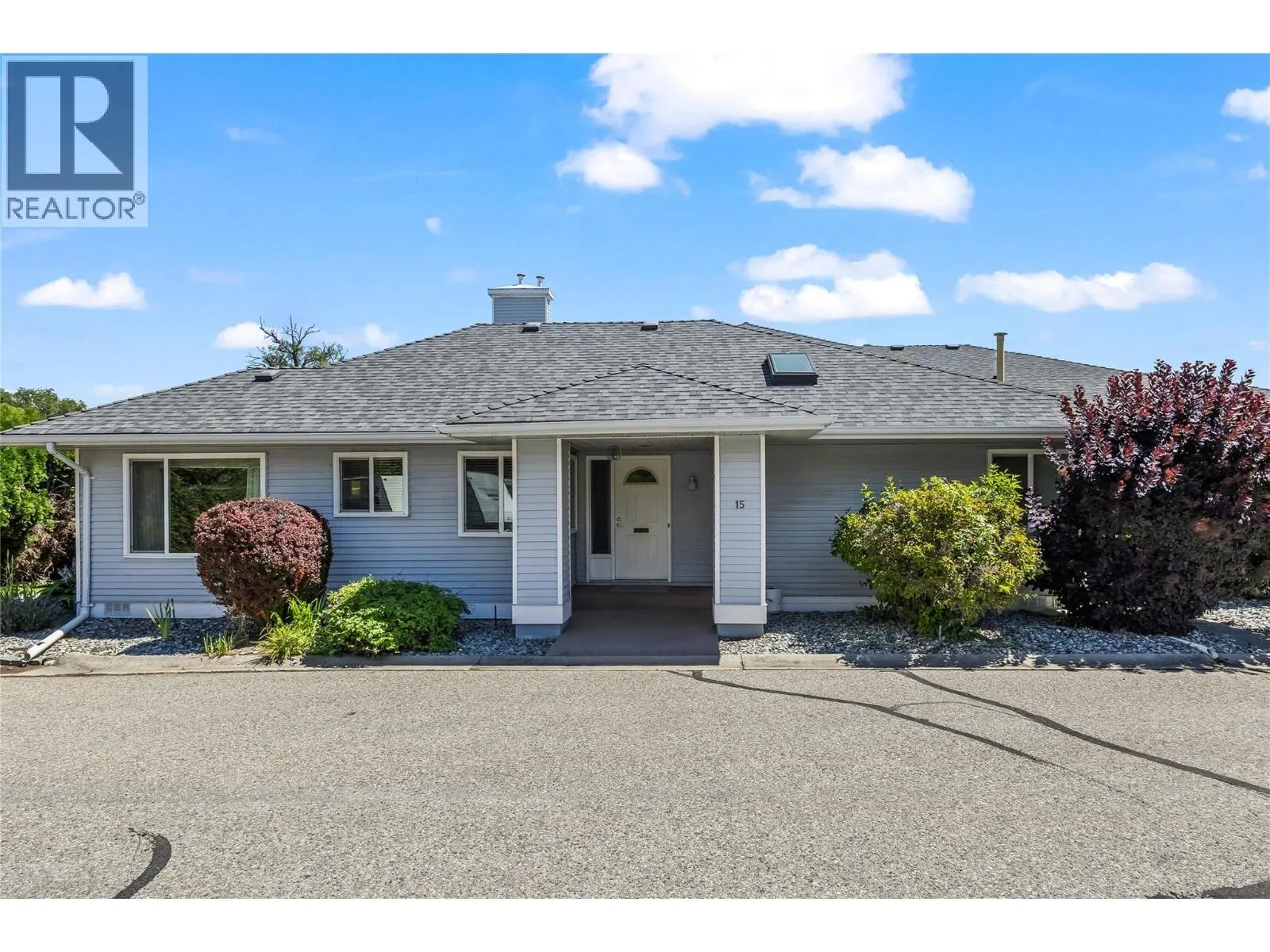 3370 Casorso Road Unit# 15
