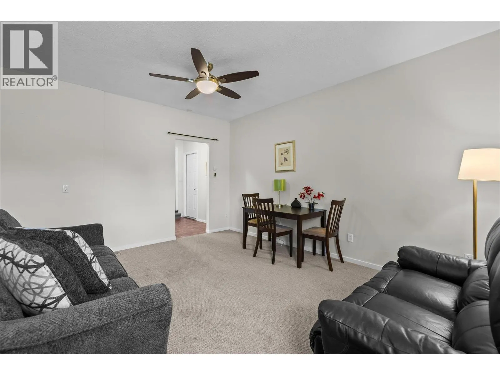 3370 Casorso Road Unit# 15
