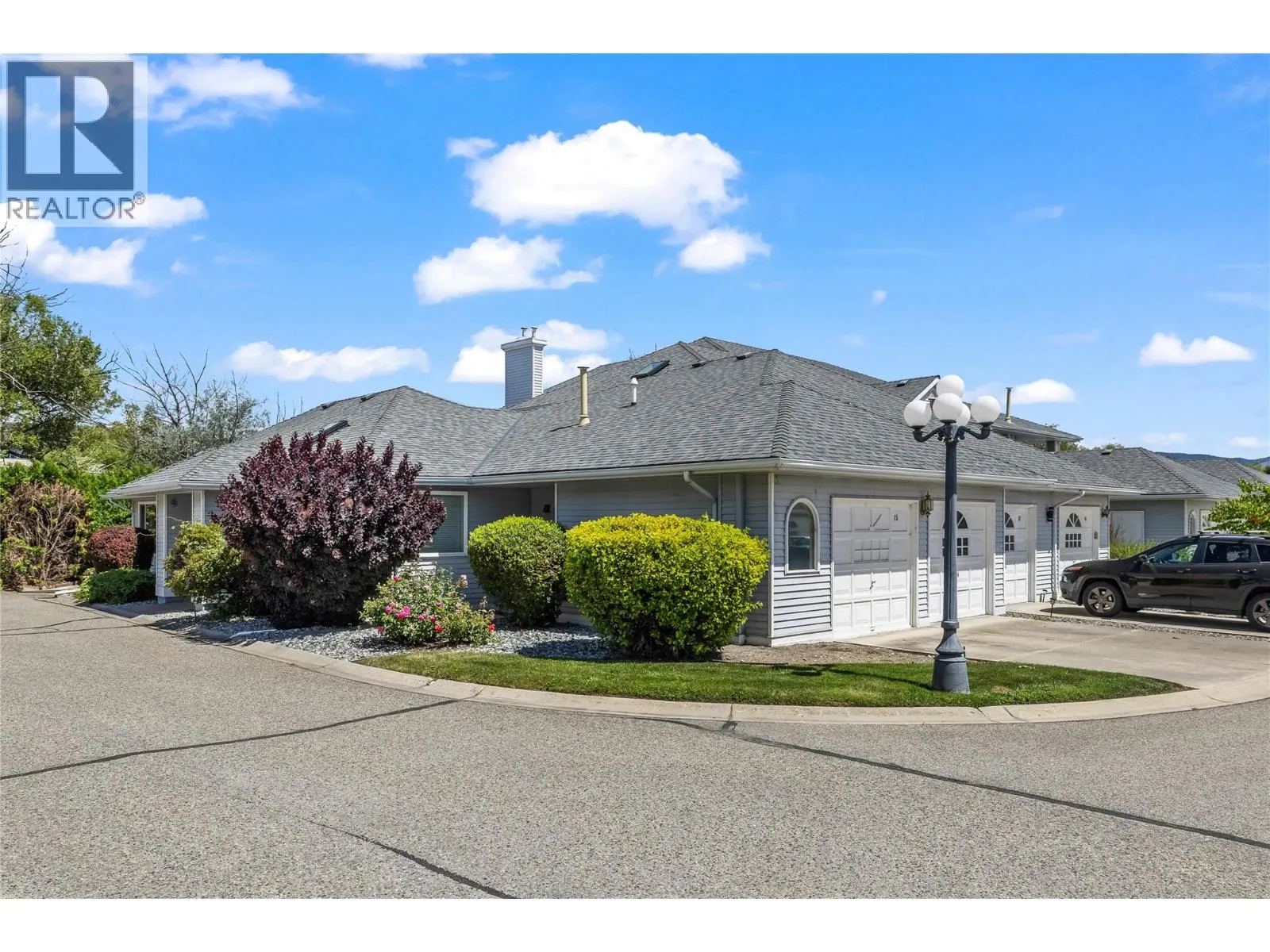 3370 Casorso Road Unit# 15