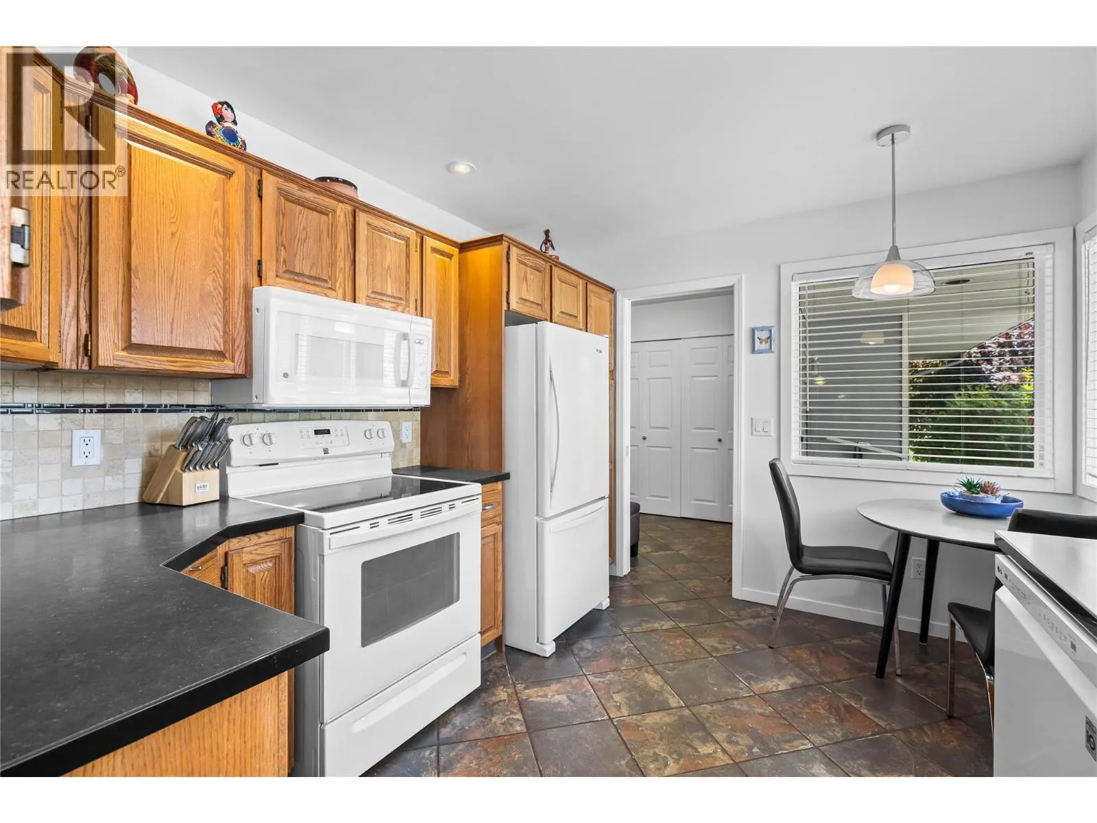 3370 Casorso Road Unit# 15
