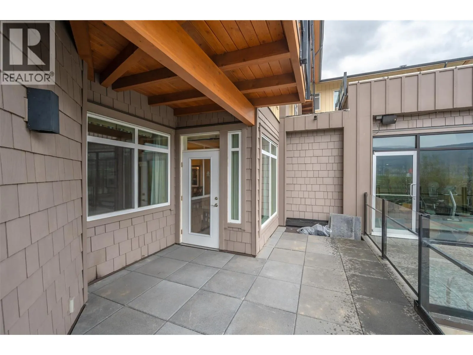 13011 Lakeshore Drive Unit# 105