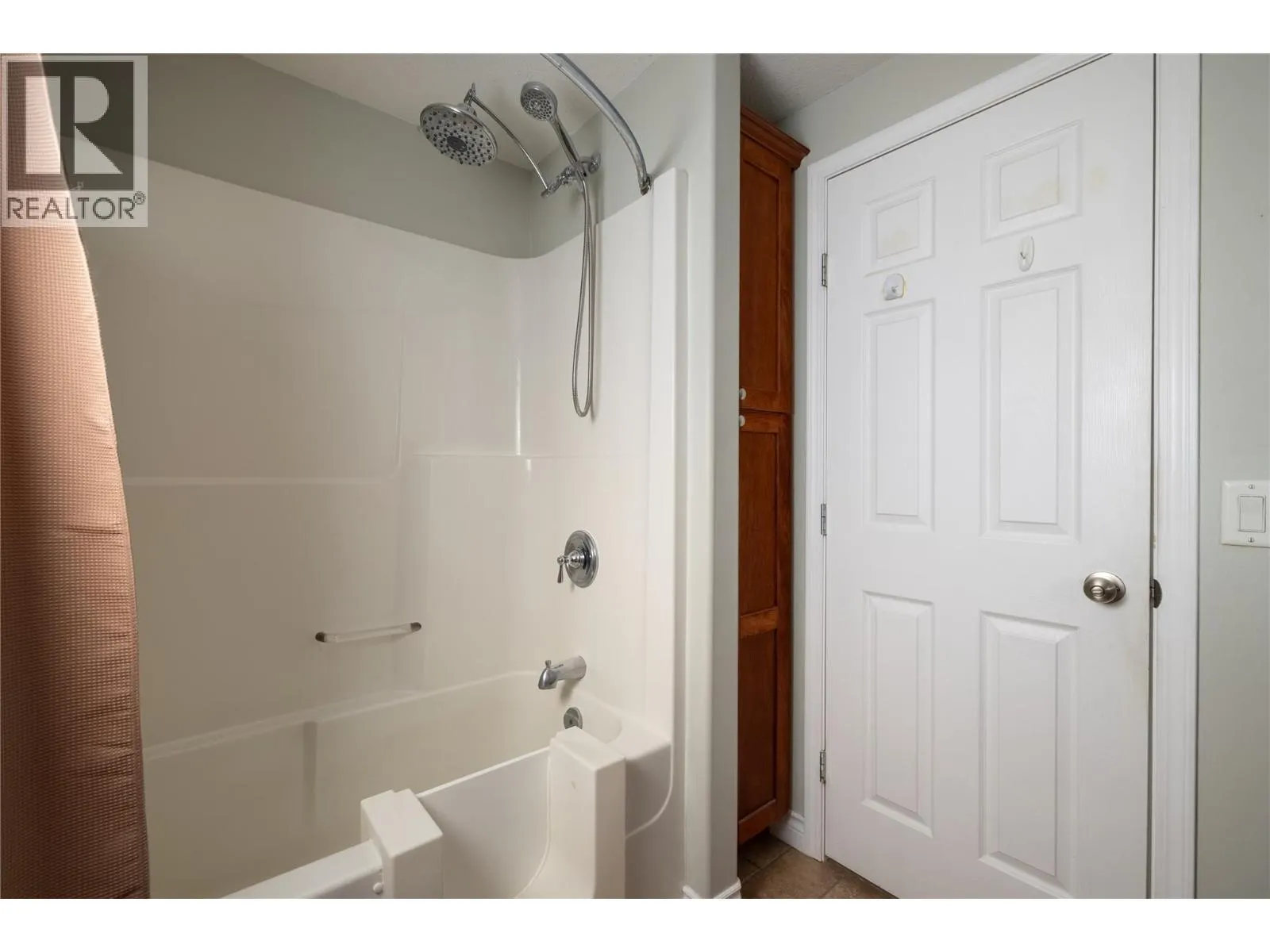 8000 Highland Road Unit# 24