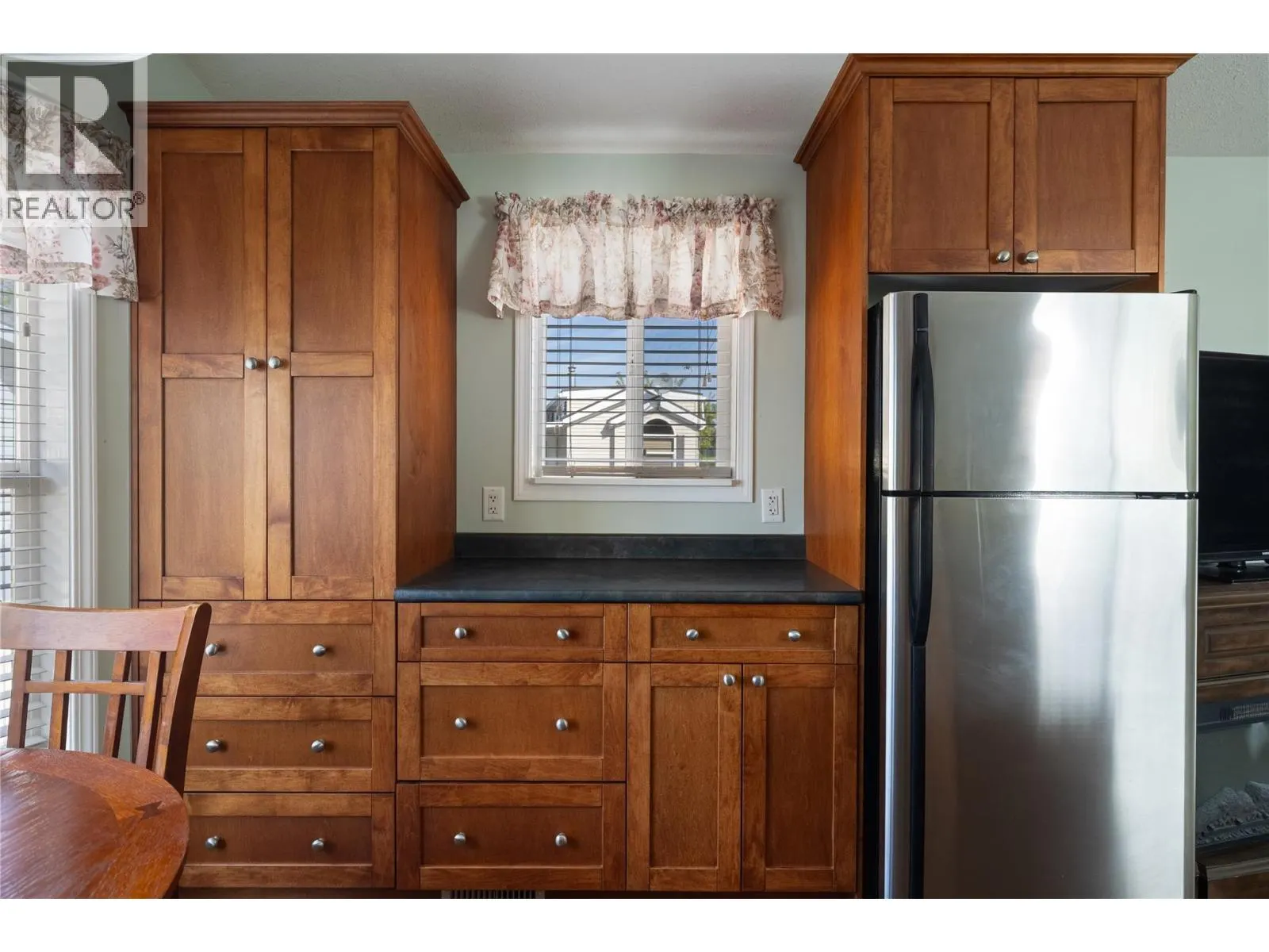 8000 Highland Road Unit# 24