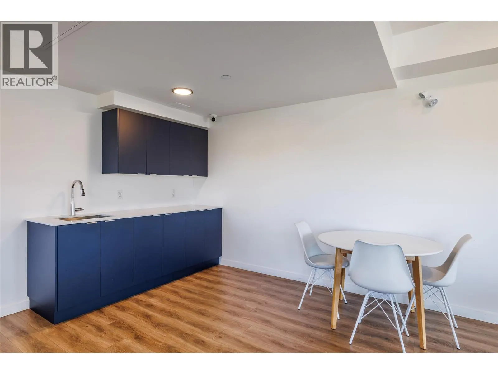 615 Rutland Road Unit# 204