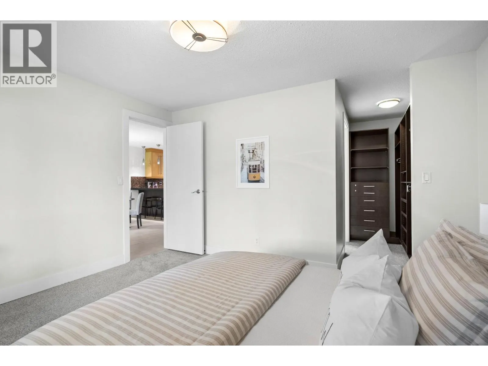 1870 Parkinson Way Unit# 201