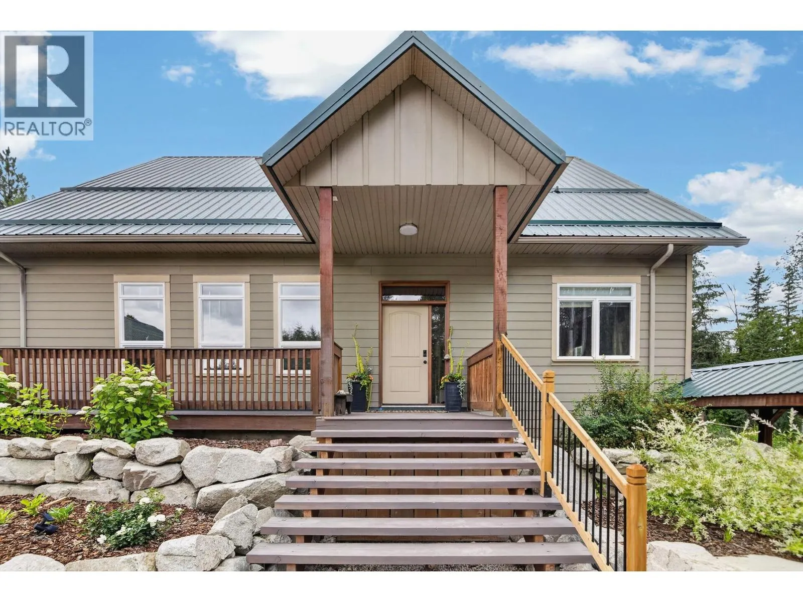1124 FISH LAKE Road