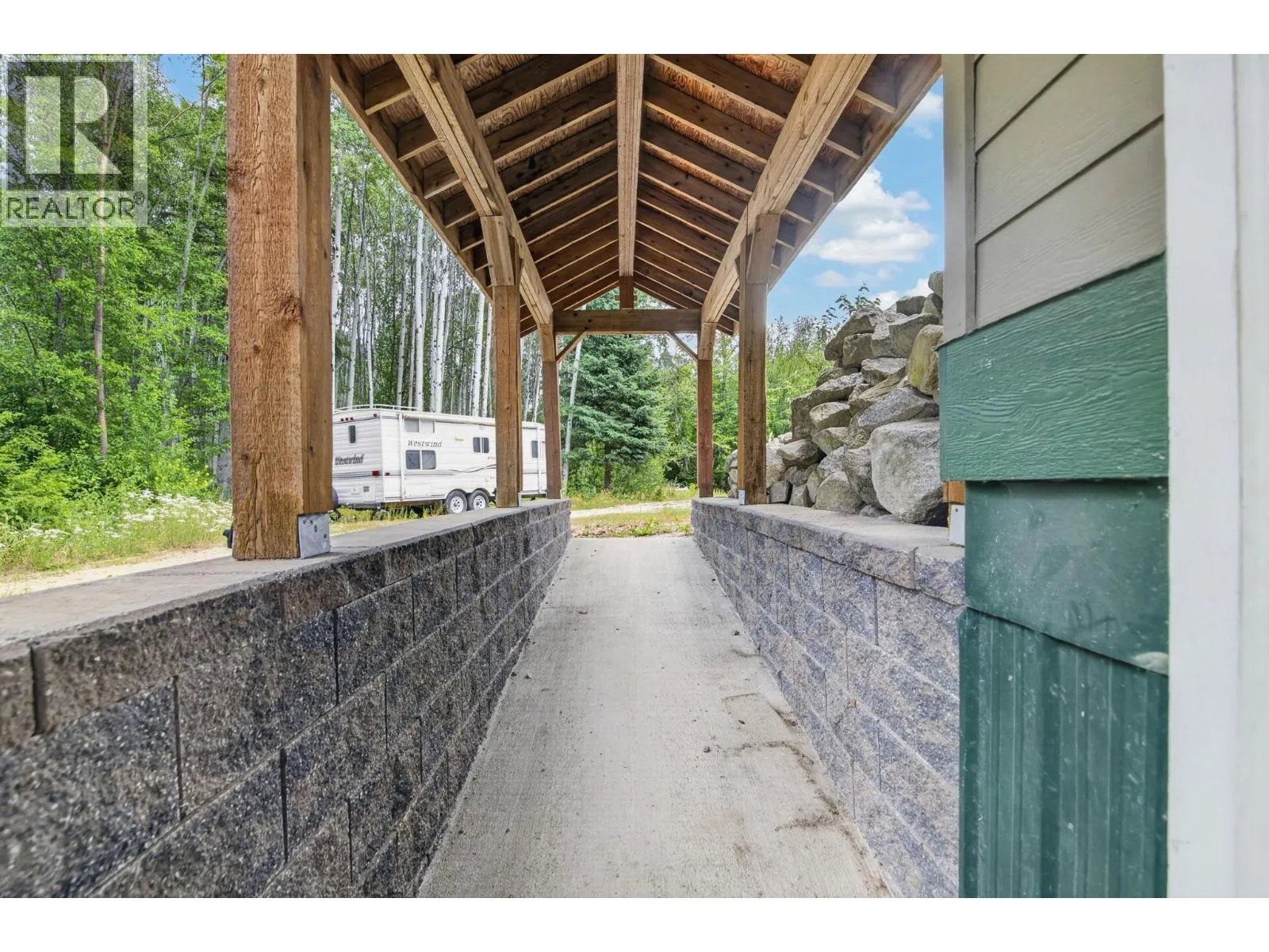 1124 FISH LAKE Road