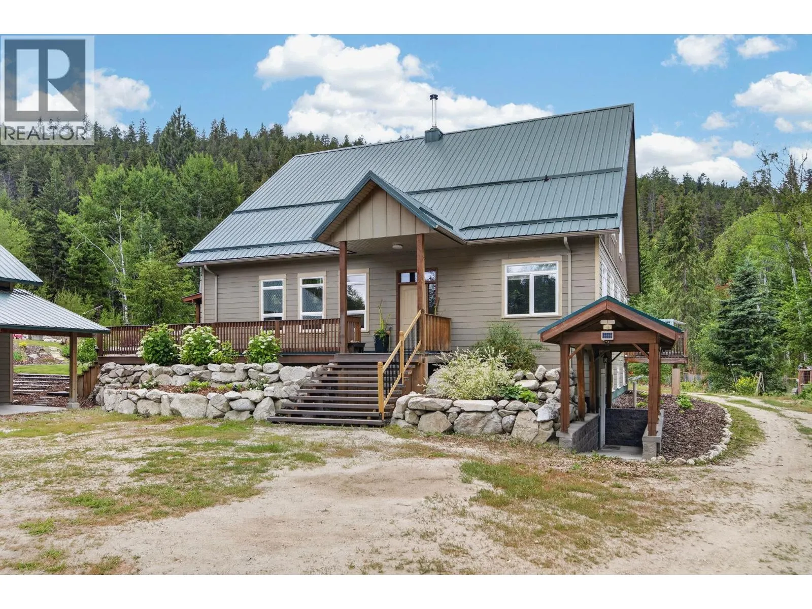 1124 FISH LAKE Road