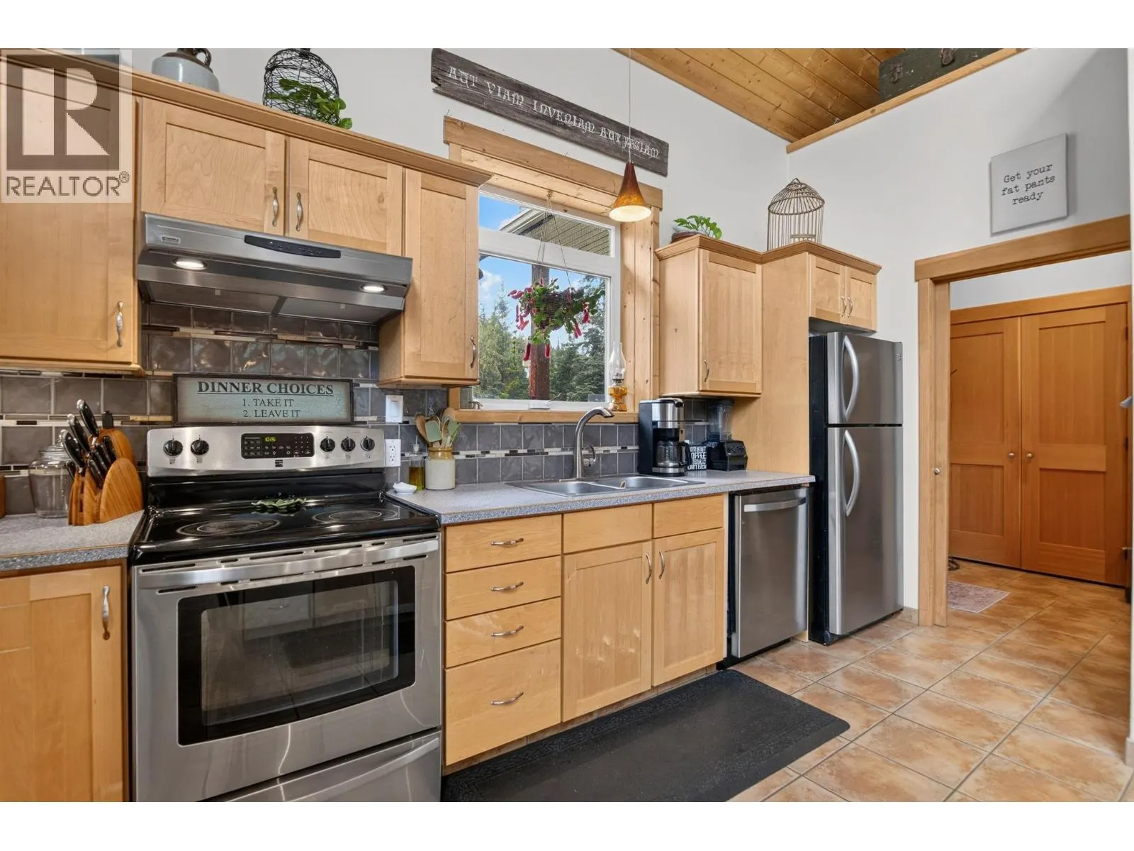 1124 FISH LAKE Road