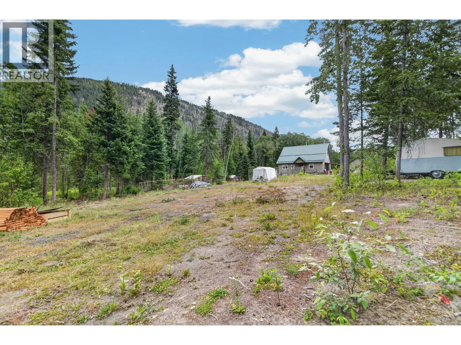 1124 FISH LAKE Road