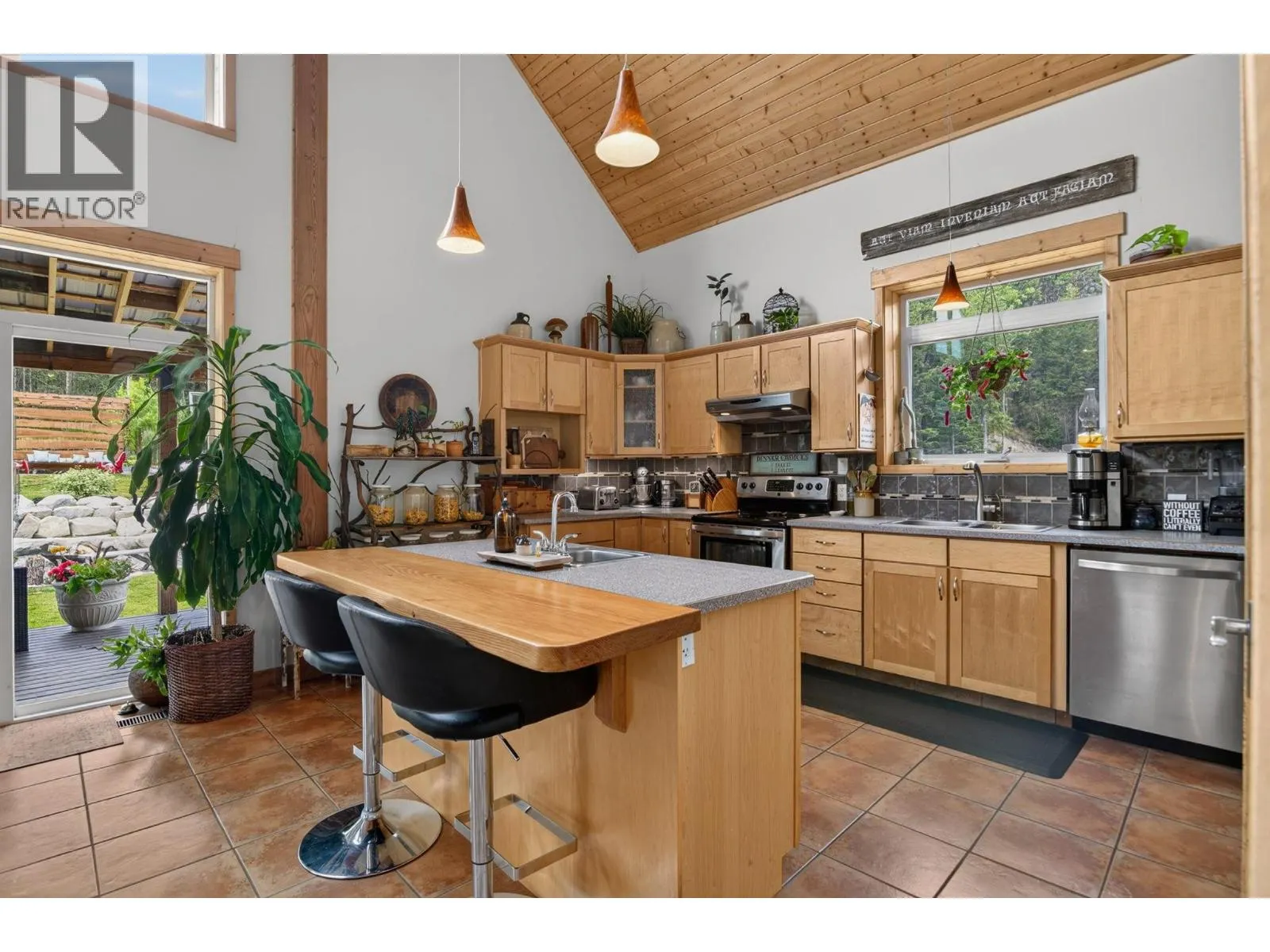 1124 FISH LAKE Road