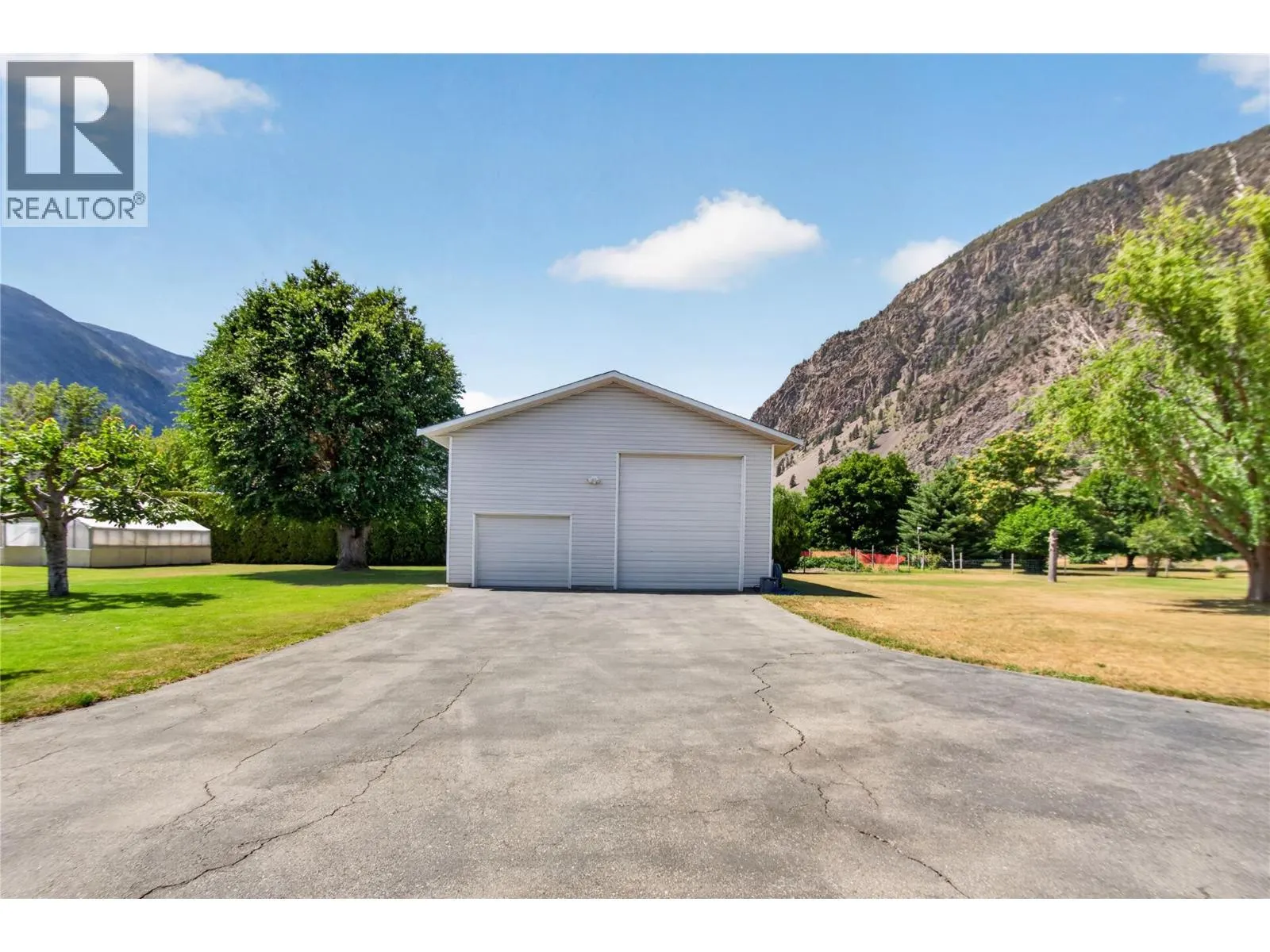 3006 Orchard Drive