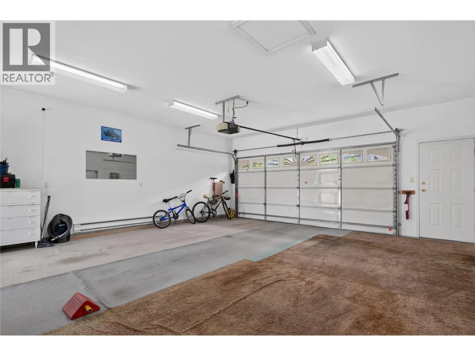 3006 Orchard Drive