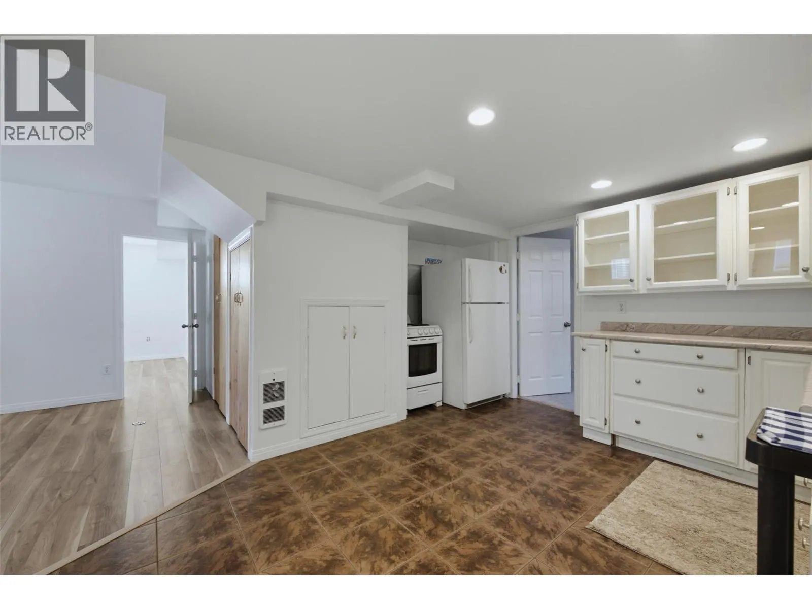 6127 Fathers Place