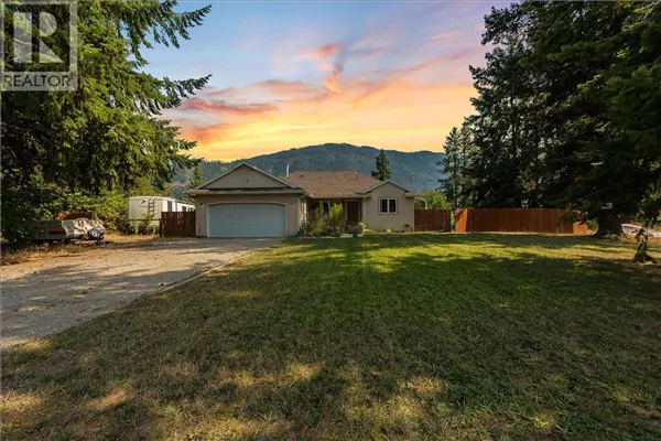 2706 Jacks Crescent