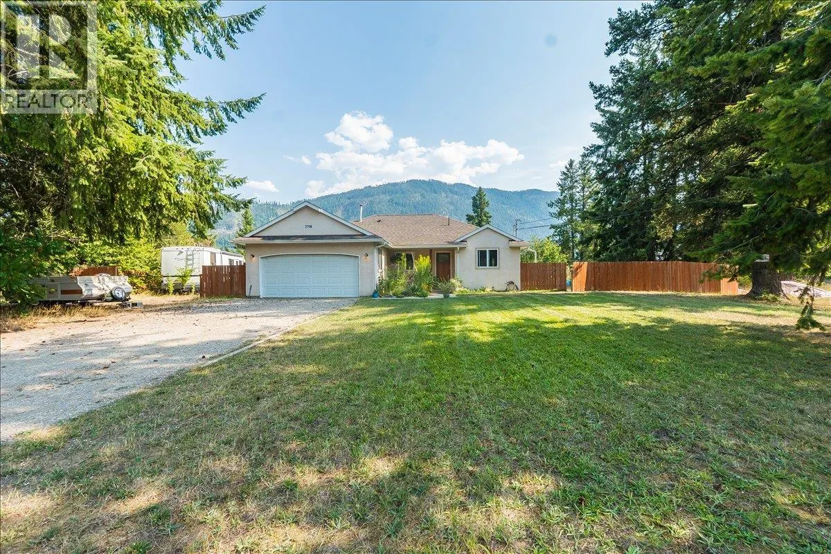 2706 Jacks Crescent
