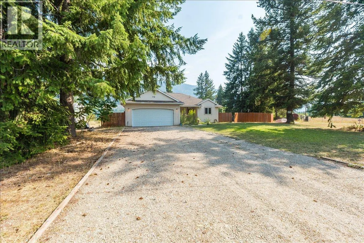 2706 Jacks Crescent