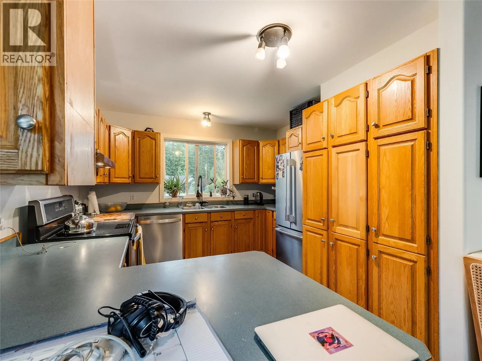 2706 Jacks Crescent