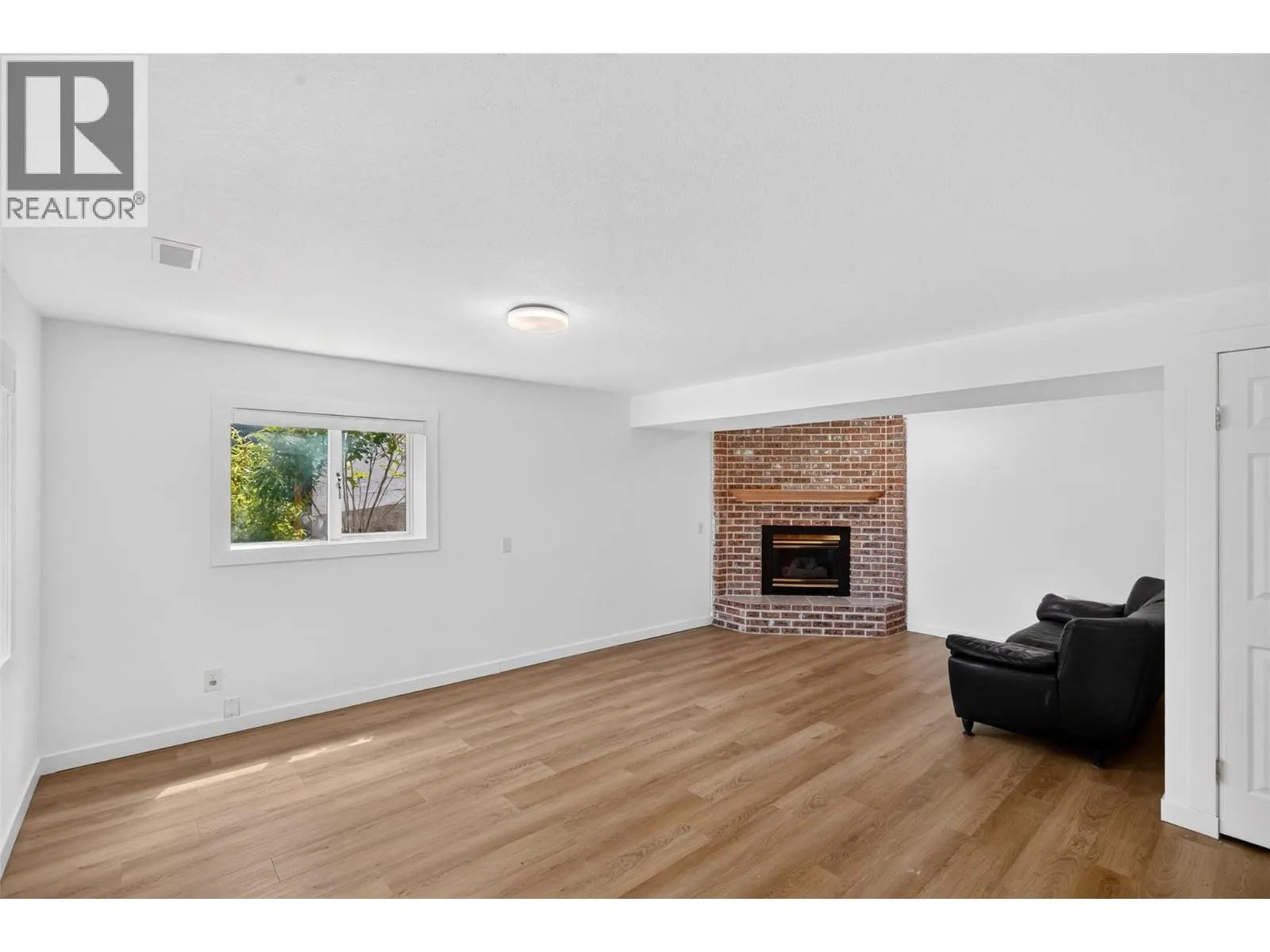 2655 Applegreen Court