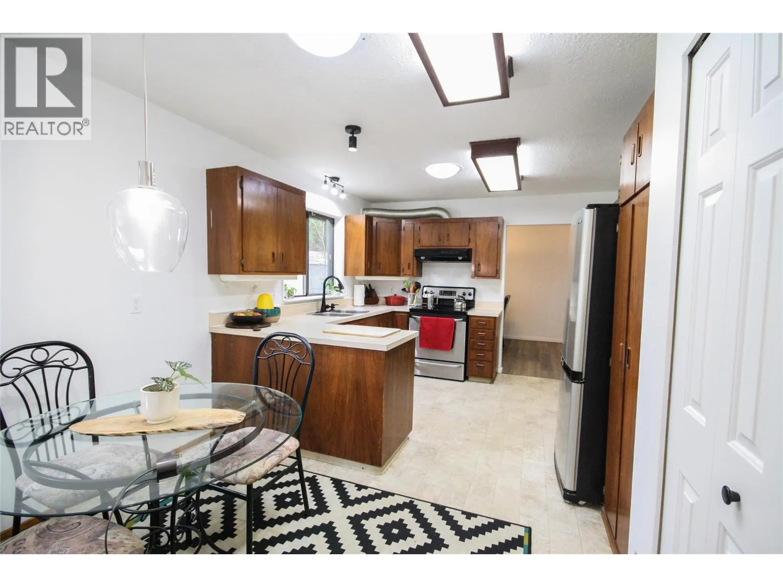 1402 Amhurst Road