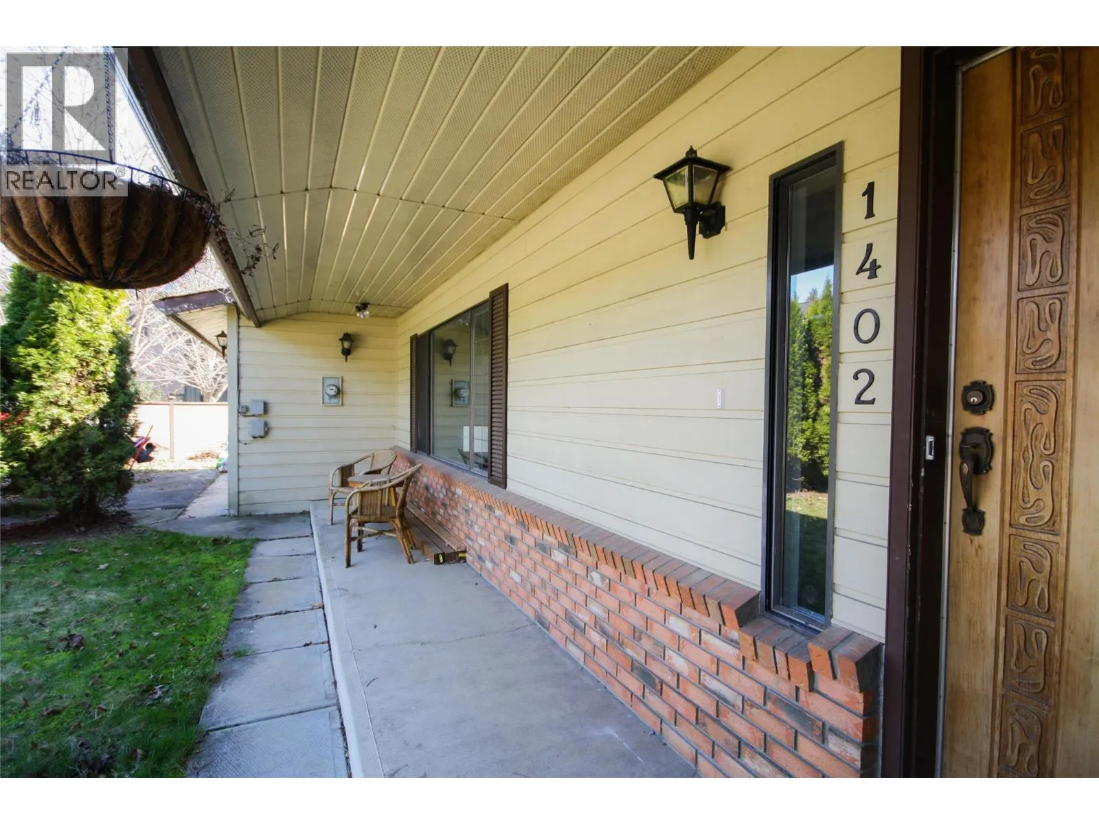 1402 Amhurst Road