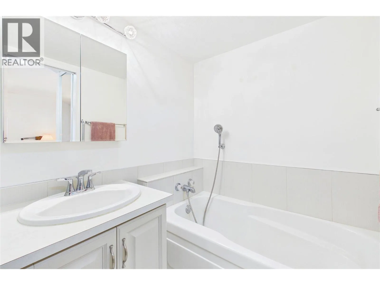 920 Glenwood Avenue Unit# 205