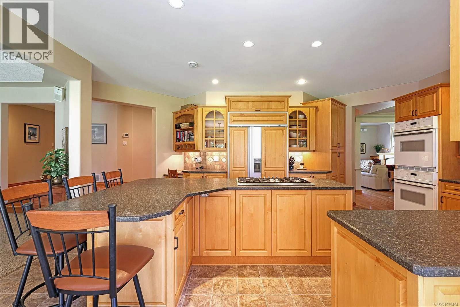 3331 Royal Vista Way