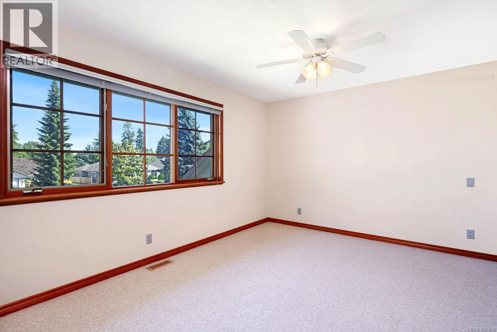 3331 Royal Vista Way