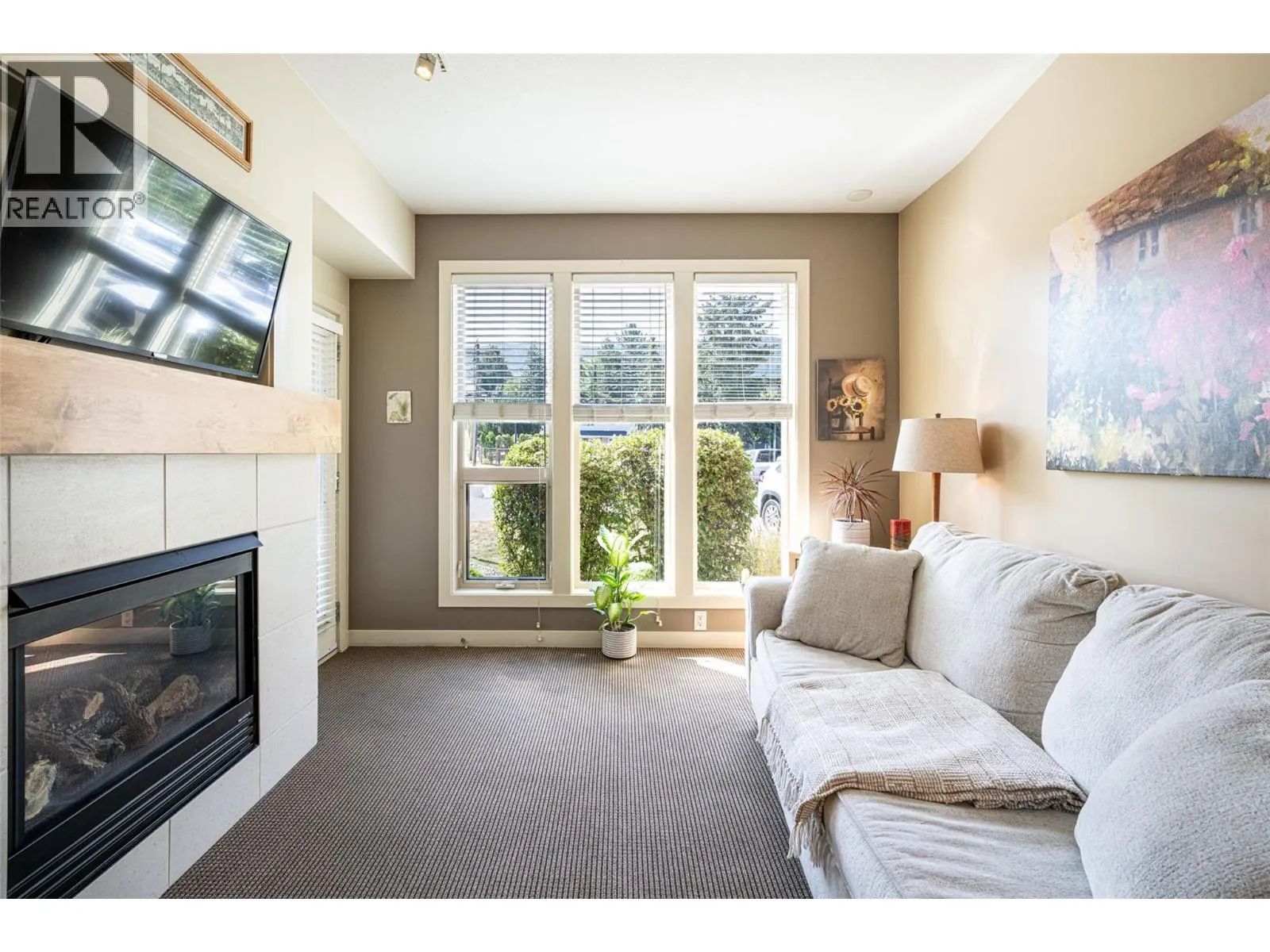 7343 Okanagan Landing Road Unit# 2105