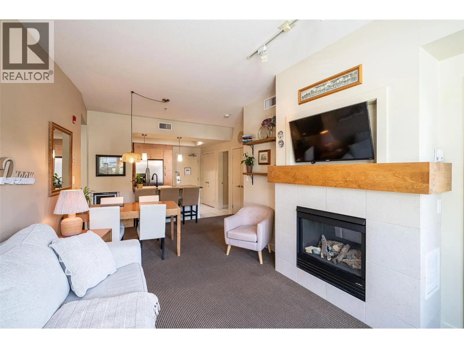 7343 Okanagan Landing Road Unit# 2105