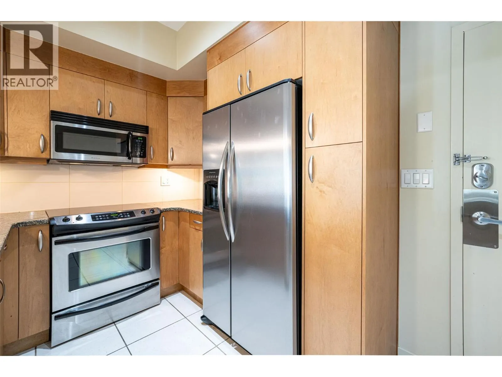 7343 Okanagan Landing Road Unit# 2105