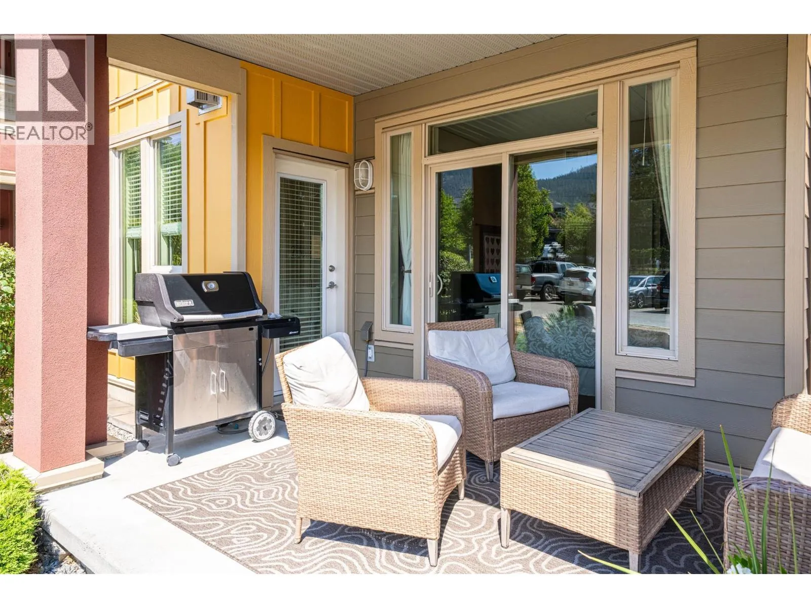7343 Okanagan Landing Road Unit# 2105