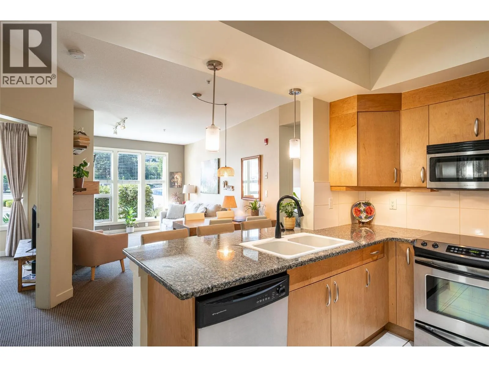 7343 Okanagan Landing Road Unit# 2105