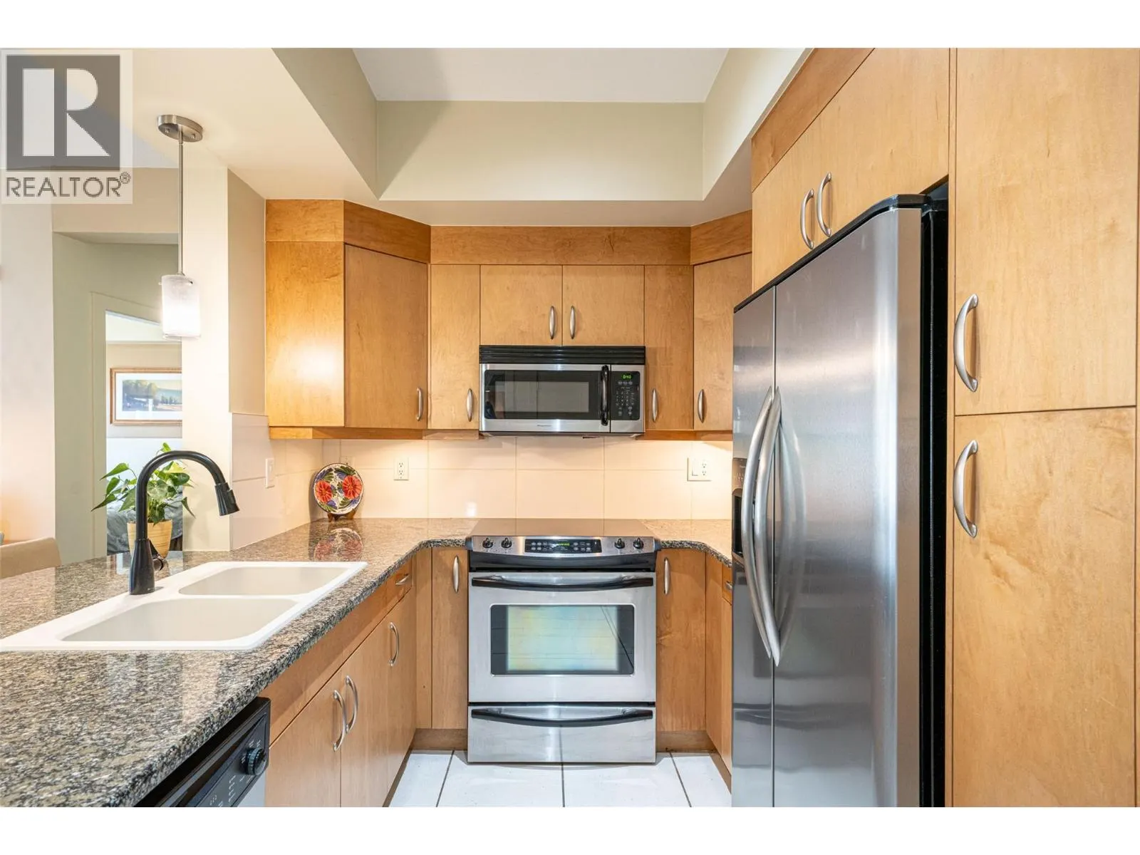 7343 Okanagan Landing Road Unit# 2105