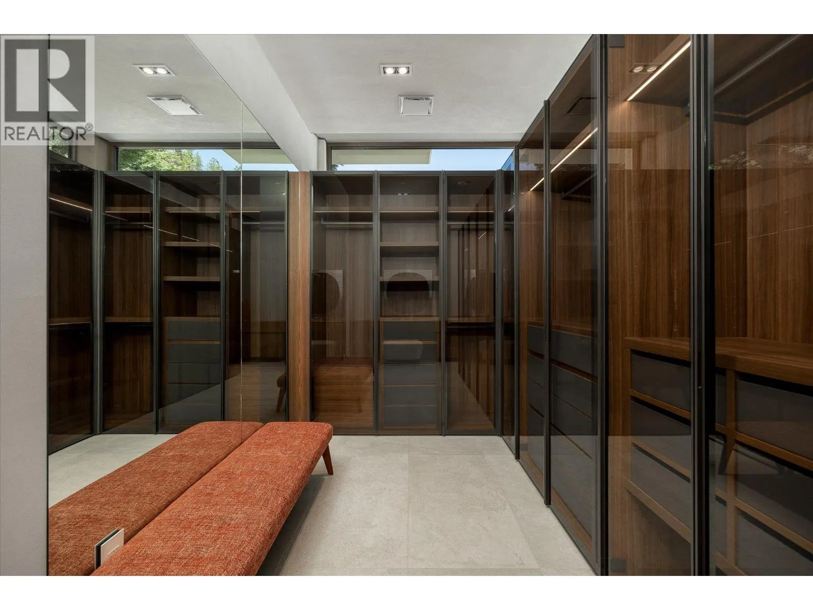 180 Sheerwater Court Unit# 20