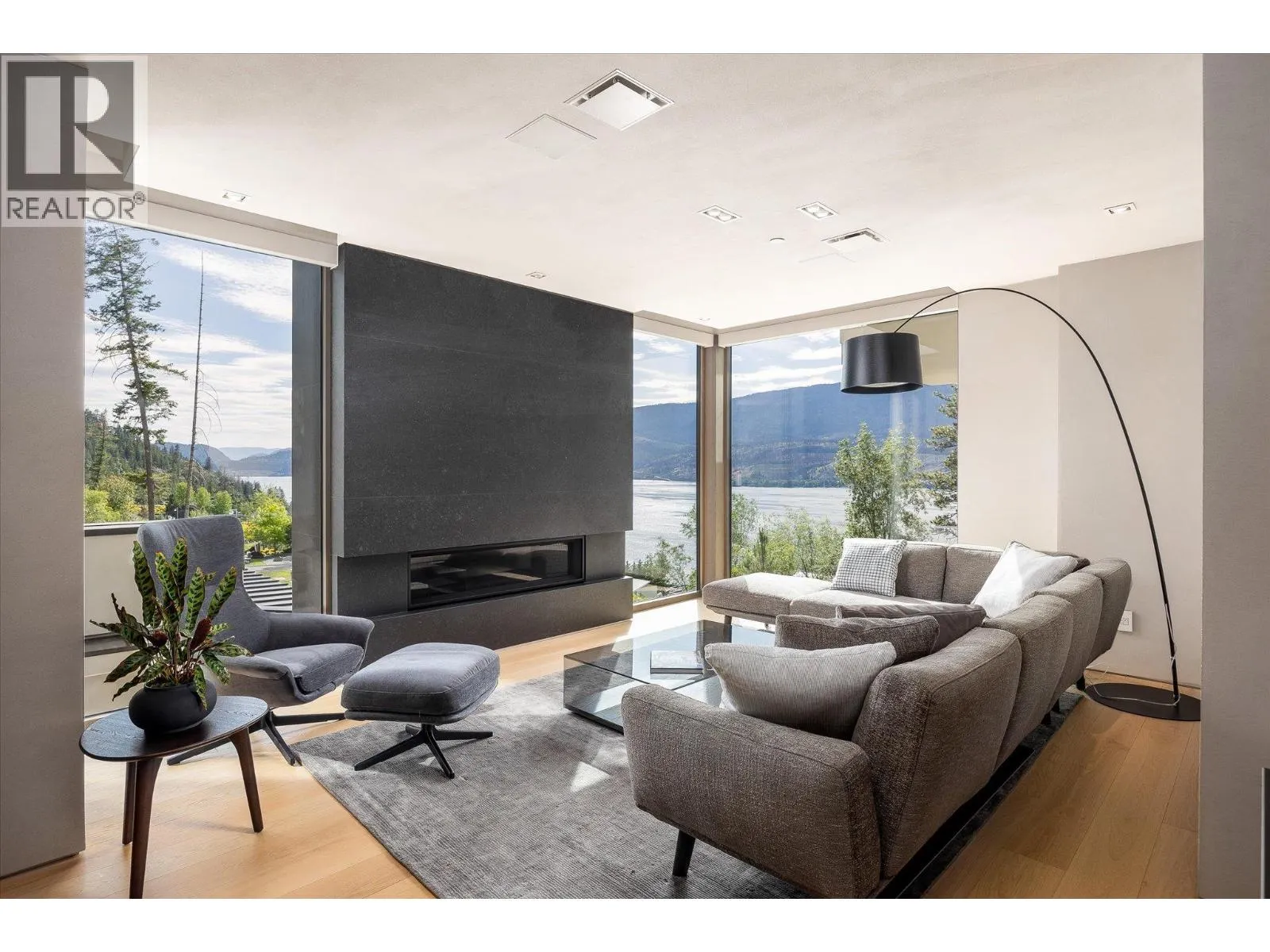 180 Sheerwater Court Unit# 20