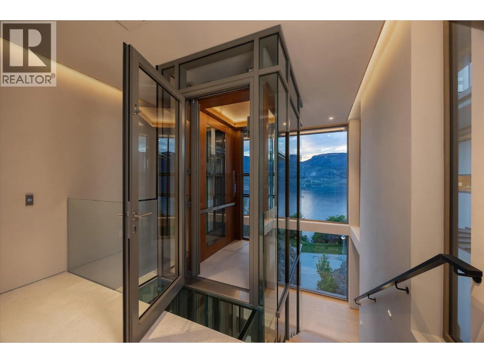 180 Sheerwater Court Unit# 20