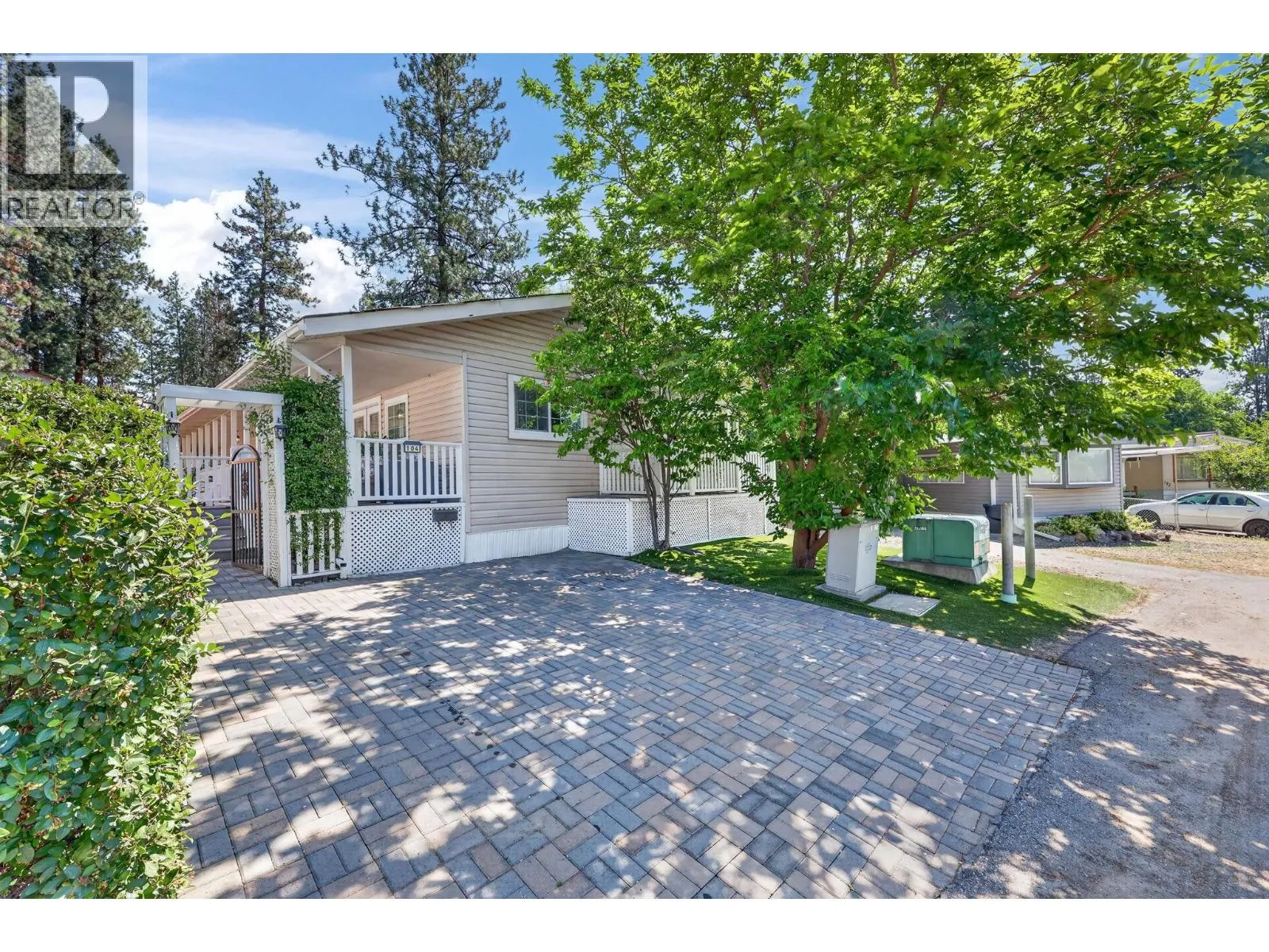 1999 97 Highway S Unit# 104