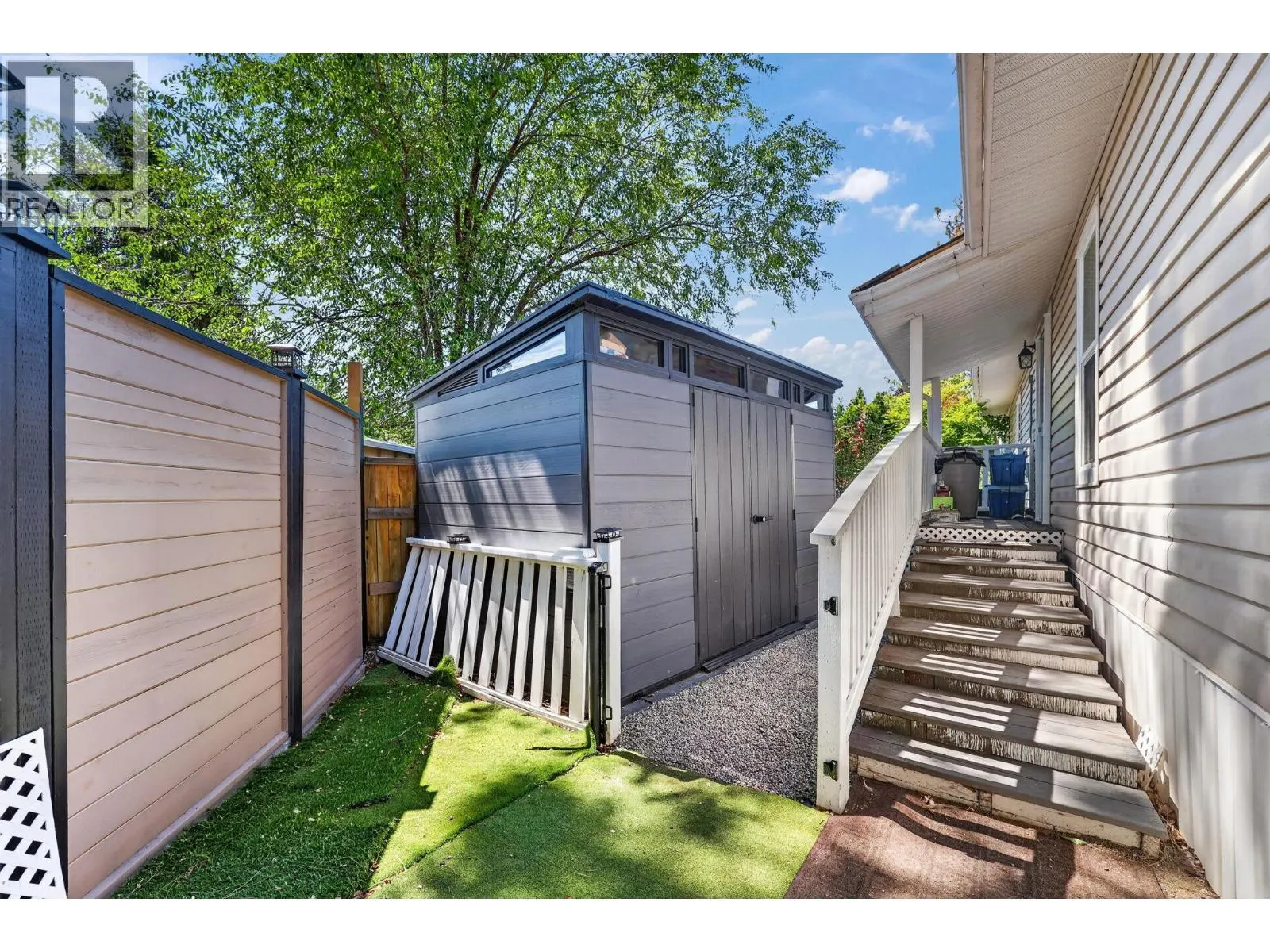 1999 97 Highway S Unit# 104