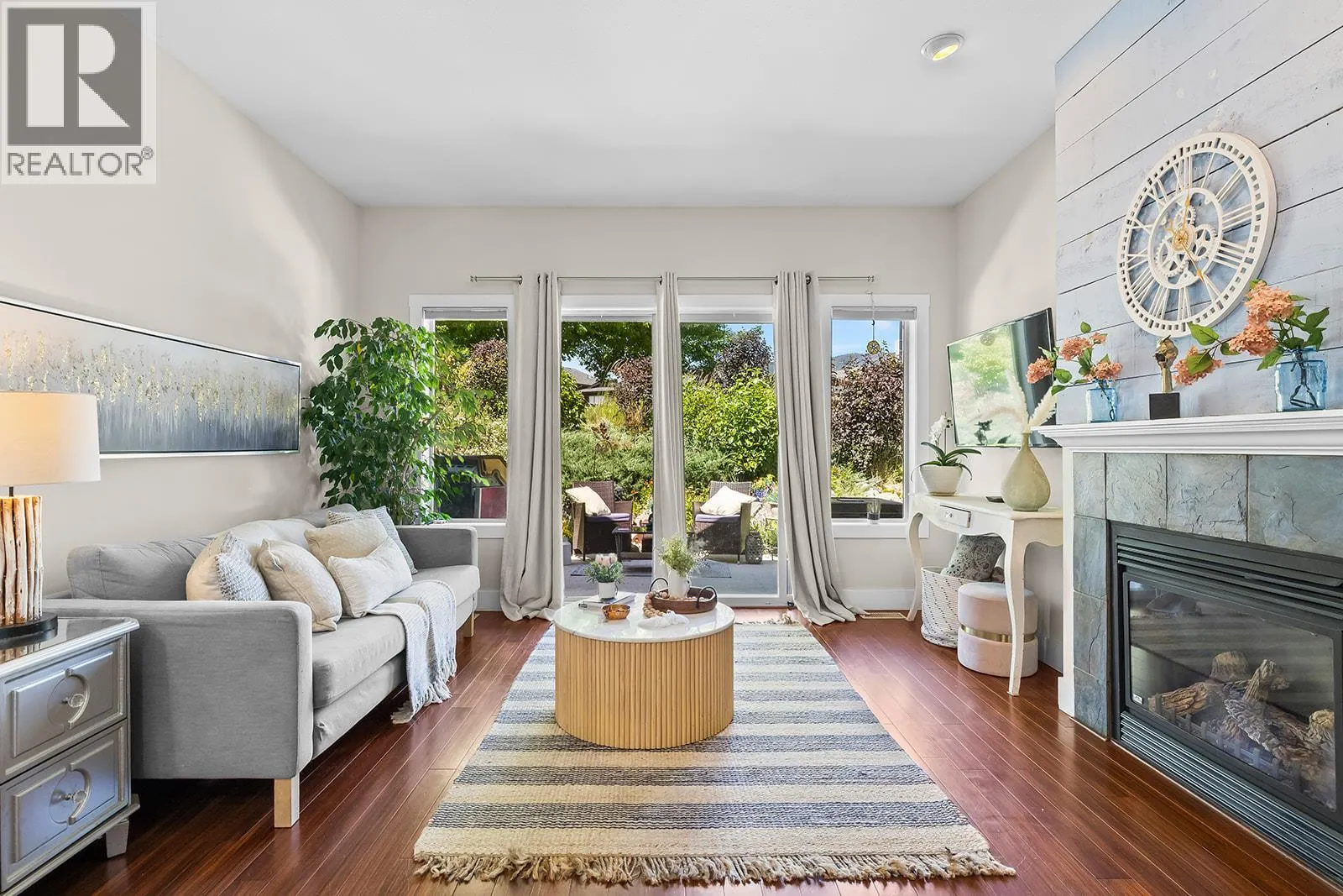 3871 Sonoma Pines Drive