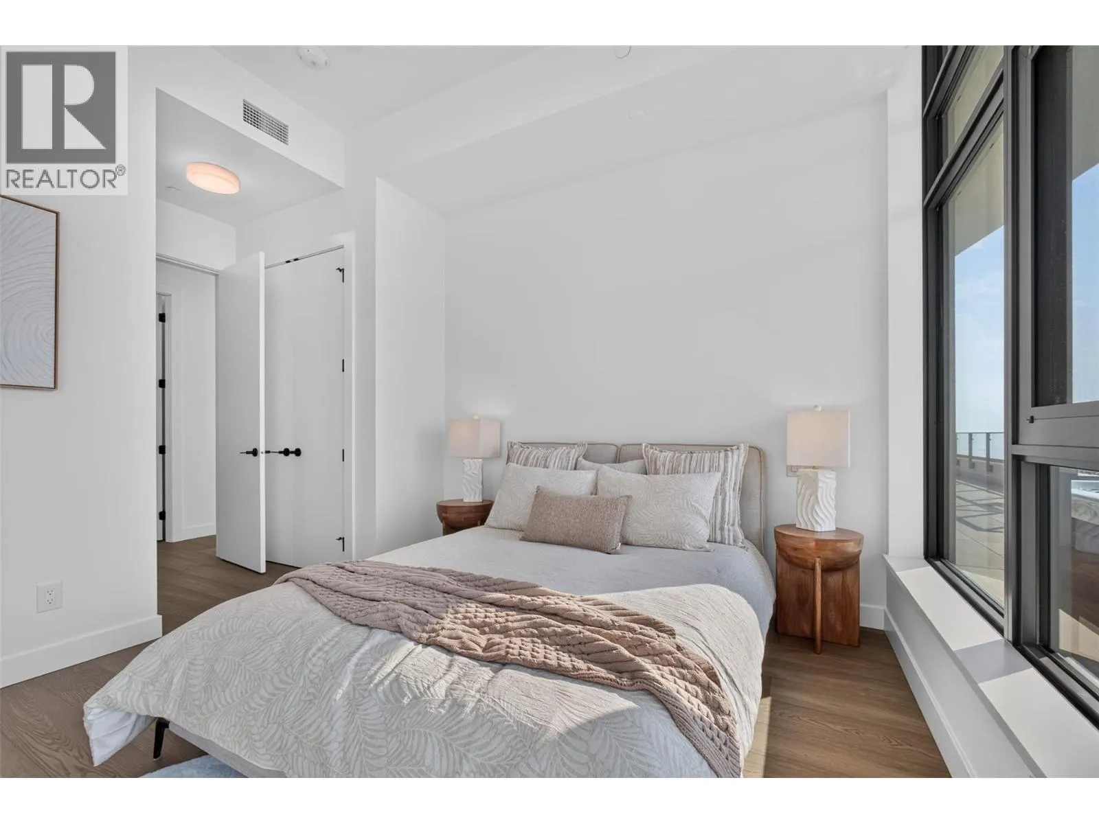 3800 Capozzi Road Unit# PH2