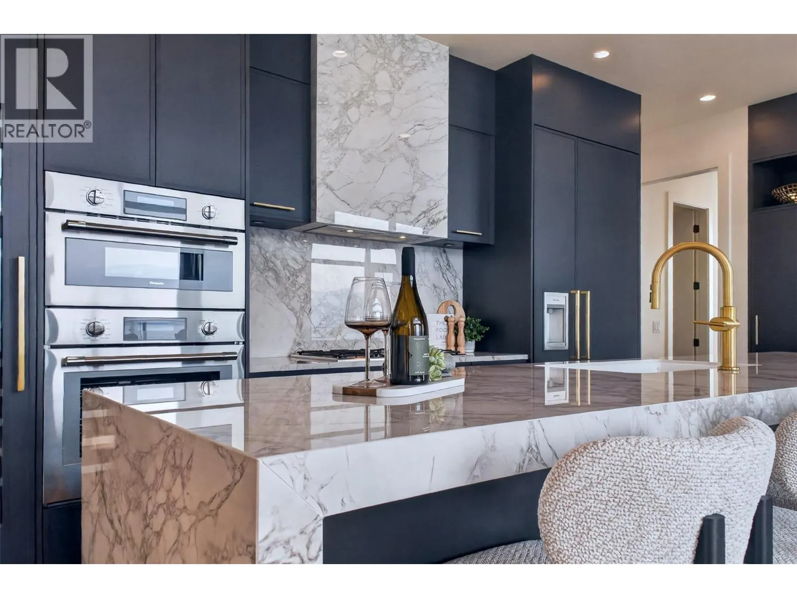 3800 Capozzi Road Unit# PH2