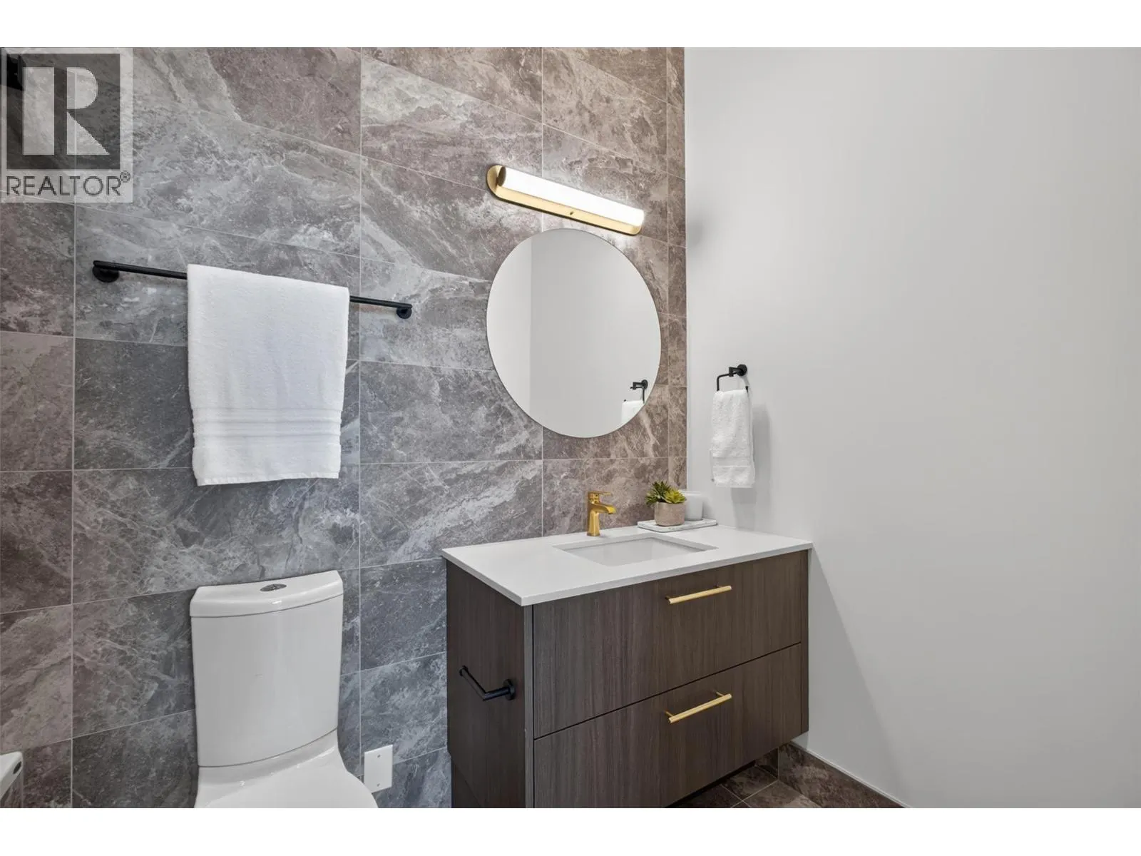 3800 Capozzi Road Unit# PH2