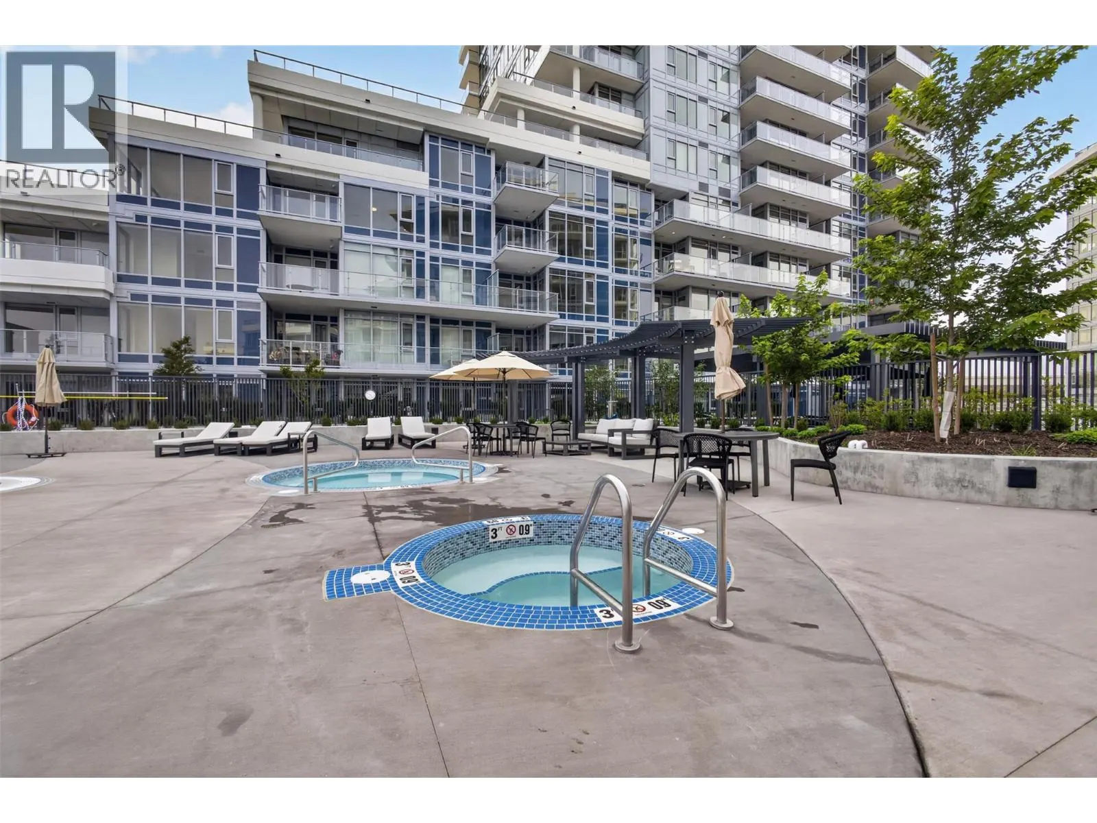 3800 Capozzi Road Unit# PH2