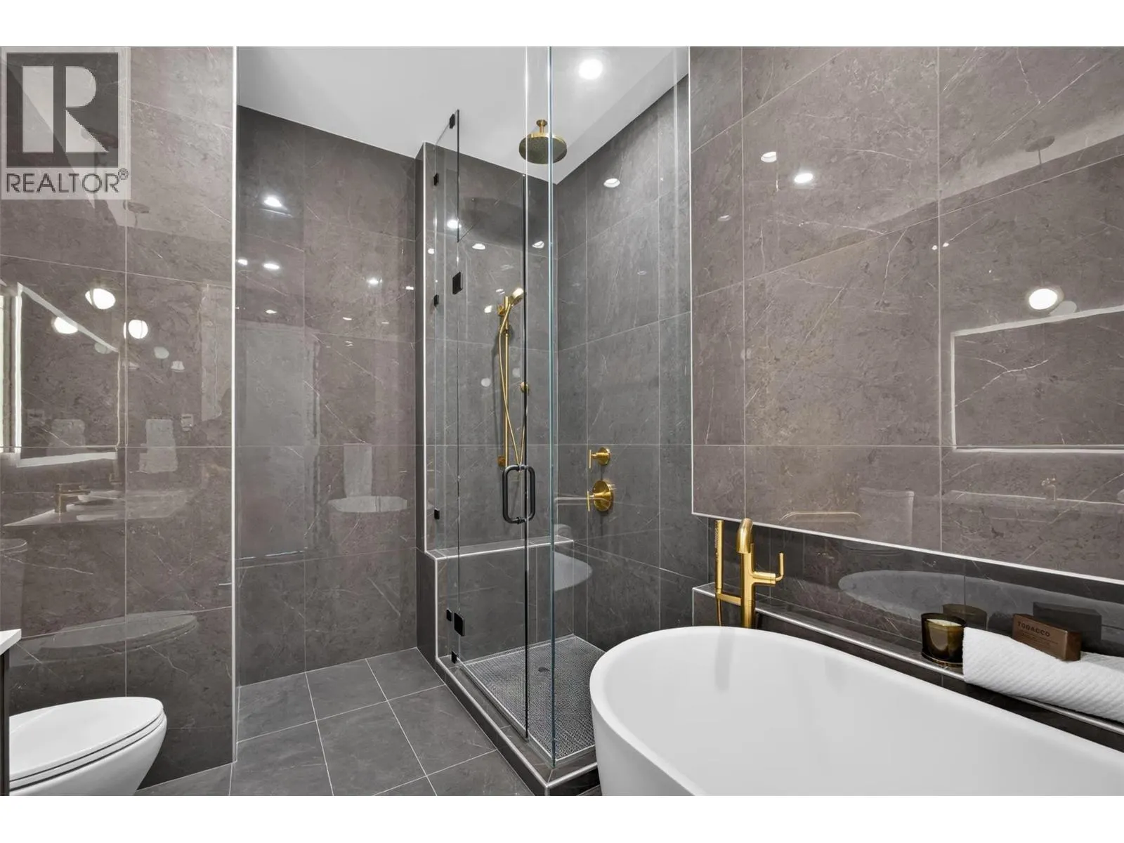 3800 Capozzi Road Unit# PH2