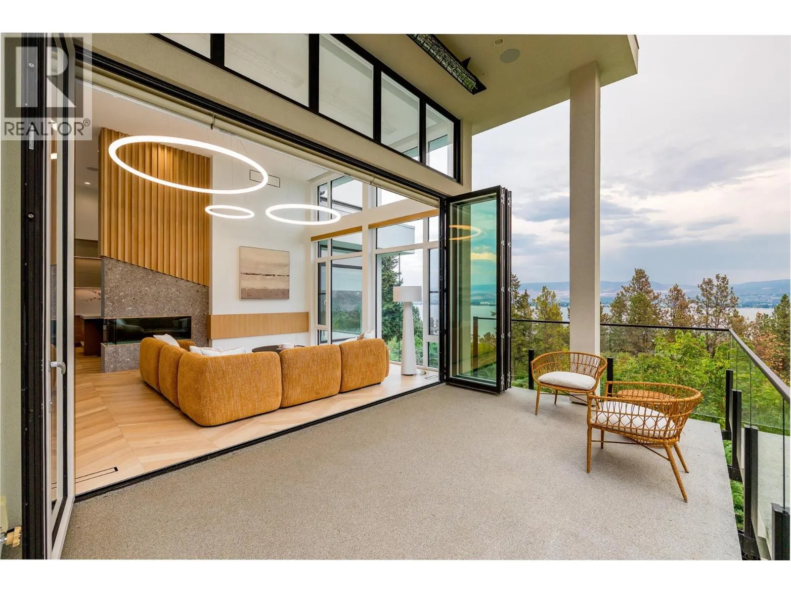 2843 Lakeridge Road