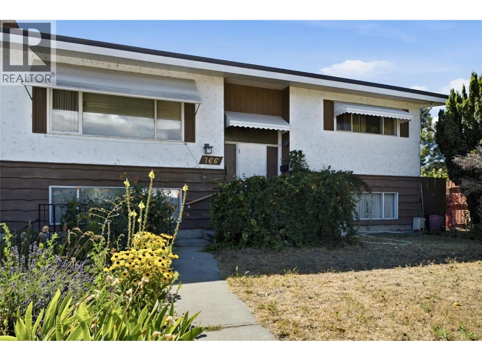 766 Coopland Crescent