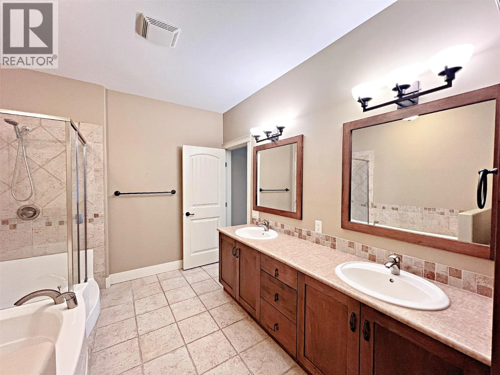 4350 Ponderosa Drive Unit# 109