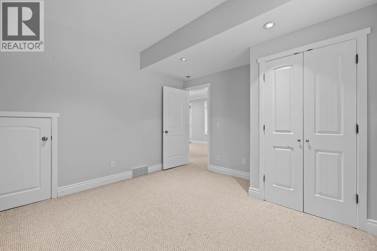 1839 Peak Point Court