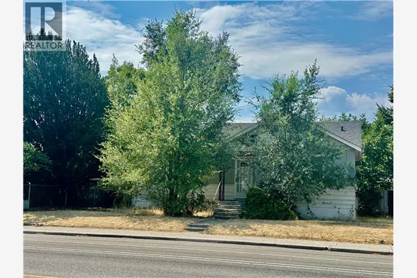 2038 Richter Street